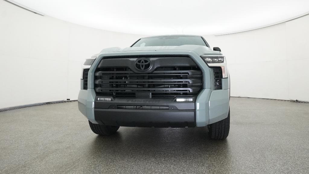 2026 Toyota Tundra SR5 CrewMax photo 3