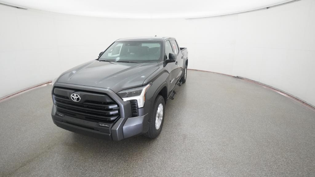 2026 Toyota Tundra SR5 CrewMax photo 5