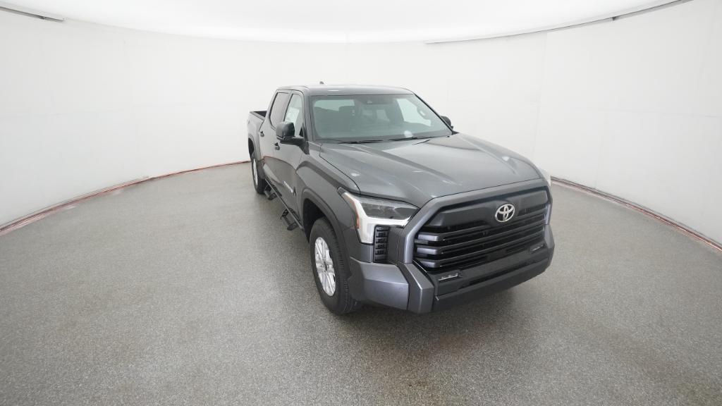 2026 Toyota Tundra SR5 CrewMax photo 32