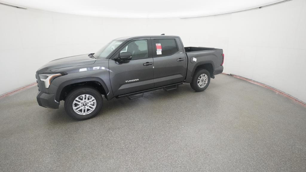 2026 Toyota Tundra SR5 CrewMax photo 7