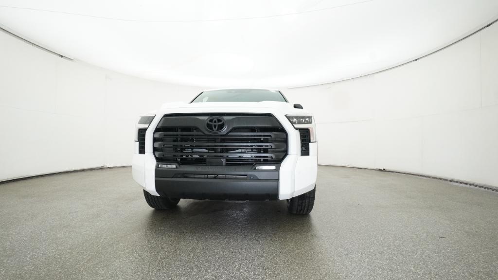 2026 Toyota Tundra SR5 CrewMax photo 3