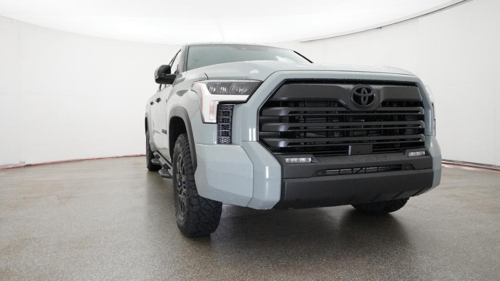 New 2026 Toyota Tundra SR5 4D CrewMax