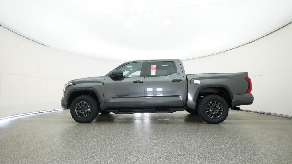 2026 Toyota Tundra SR5 - Photo 18