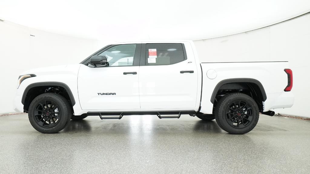 2026 Toyota Tundra 4WD SR5 CREWMAX 5.5' BED Crew Cab Pickup Slide 20