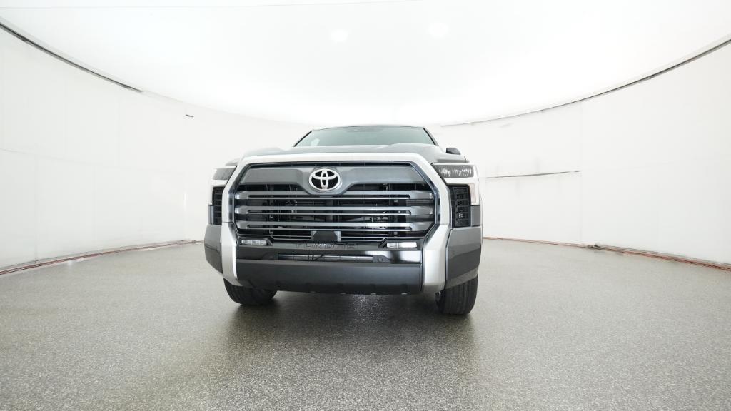 2026 Toyota Tundra Limited CrewMax photo 2