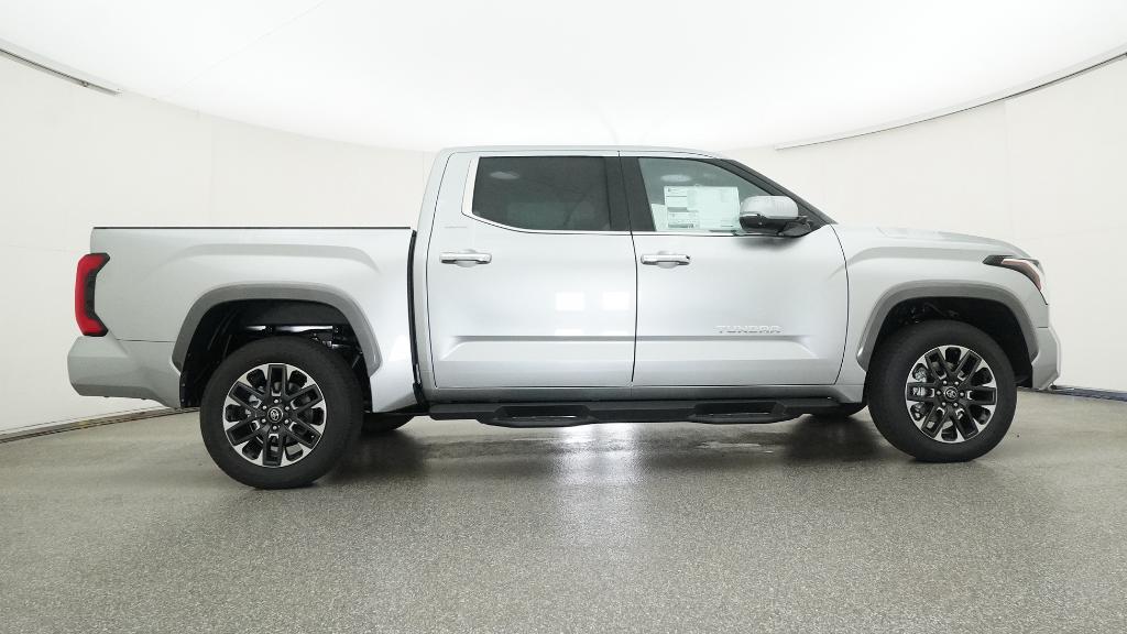 2026 Toyota Tundra Limited CrewMax photo 4