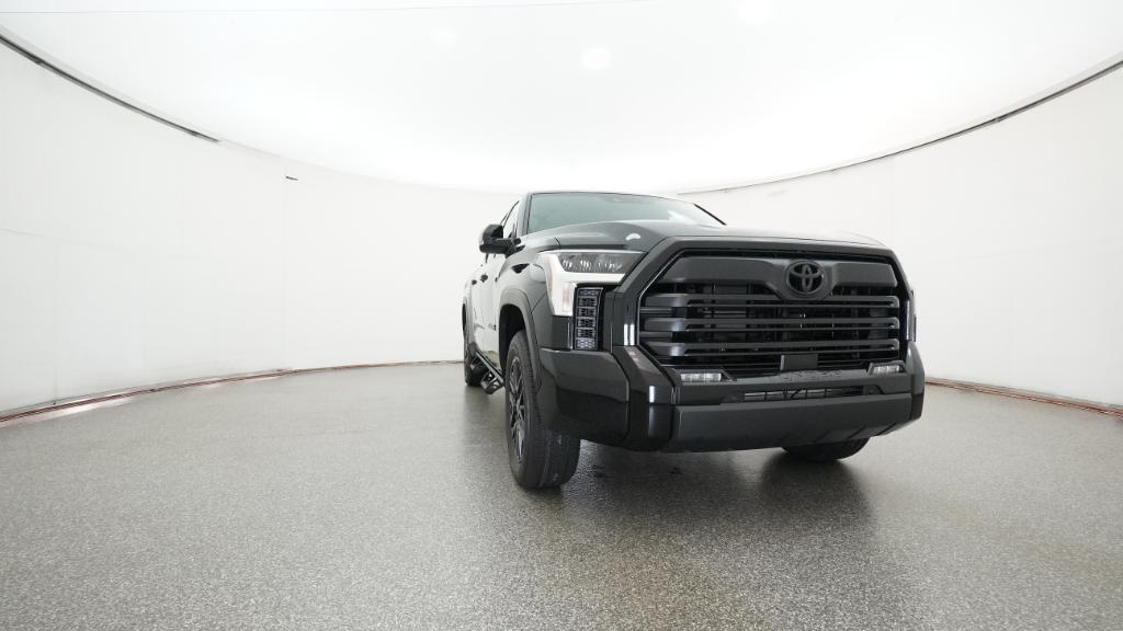 2026 Toyota Tundra Limited CrewMax photo 31