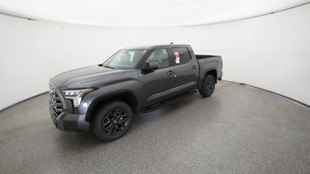 2026 Toyota Tundra Platinum's photo