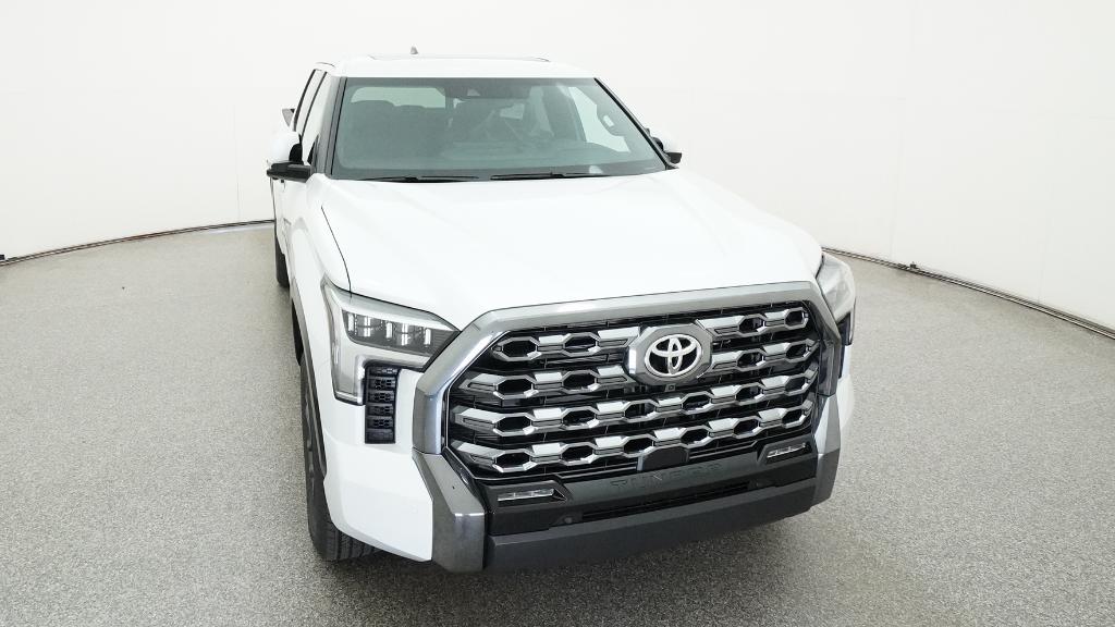 New 2026 Wind Chill Pearl <sup>1</sup> Toyota  Platinum image 32