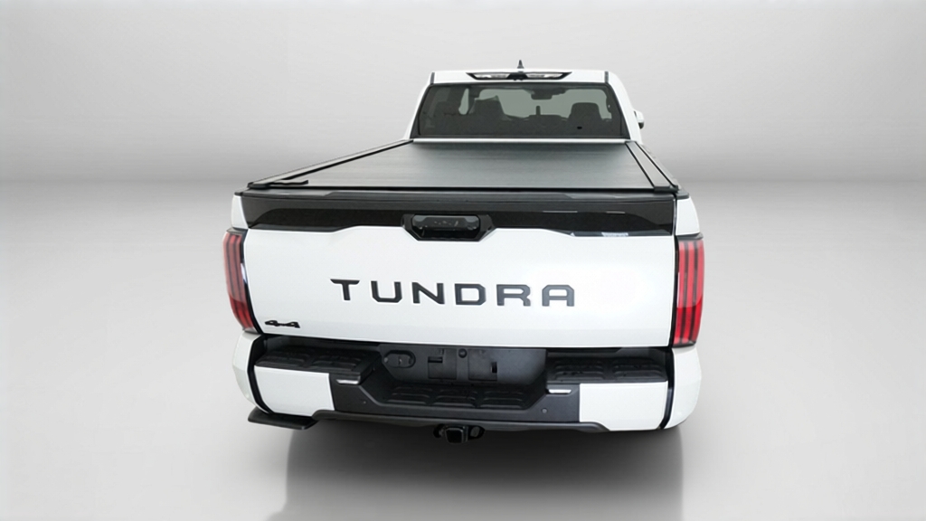 New 2026 Wind Chill Pearl Toyota Platinum image 32