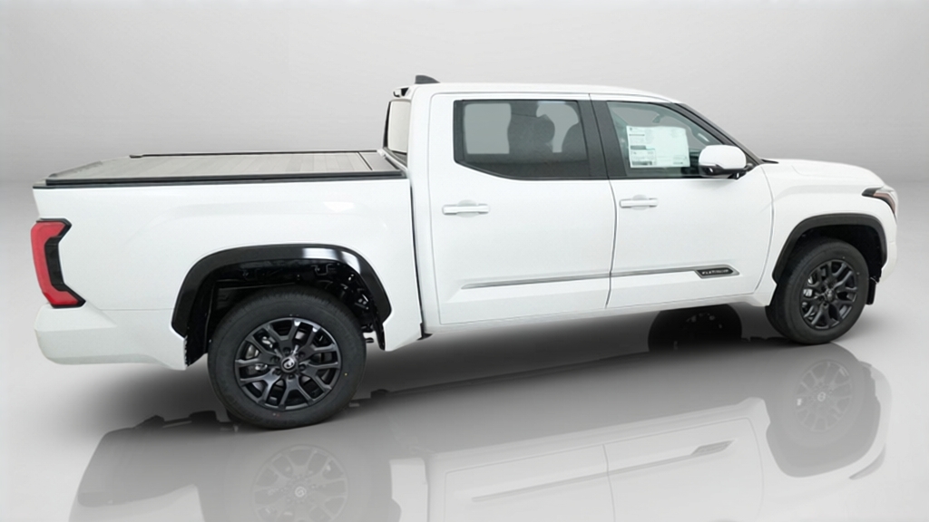 New 2026 Wind Chill Pearl Toyota Platinum image 28