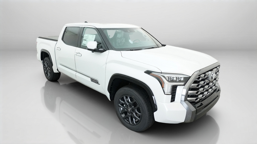 New 2026 Wind Chill Pearl Toyota Platinum image 25
