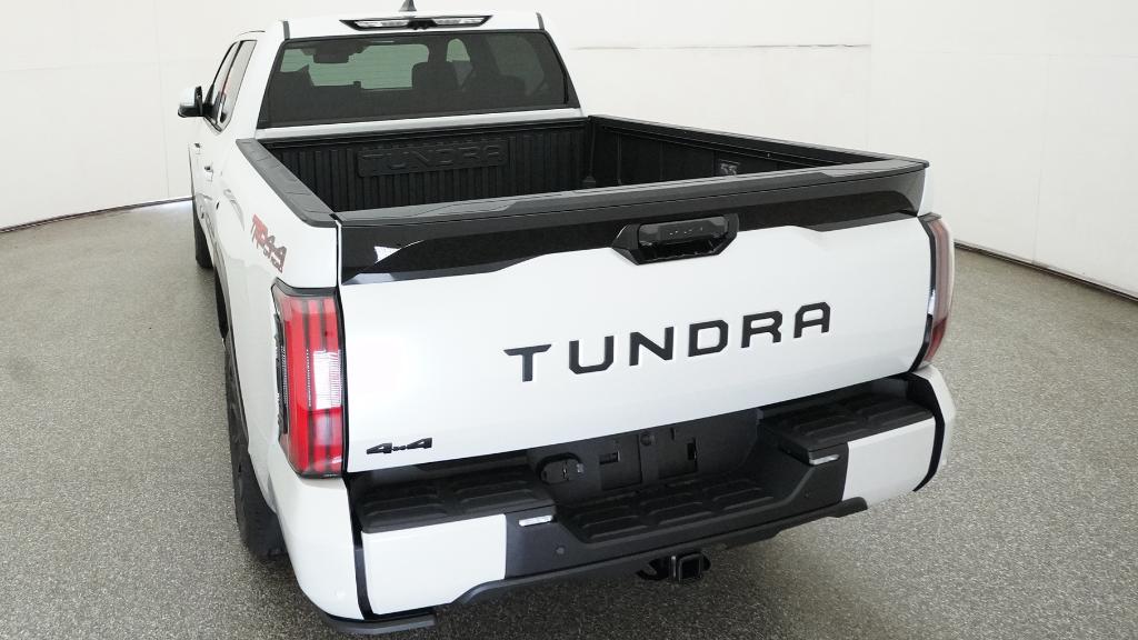 New Wind Chill Pearl [extra cost color] 2026 Toyota Platinum for