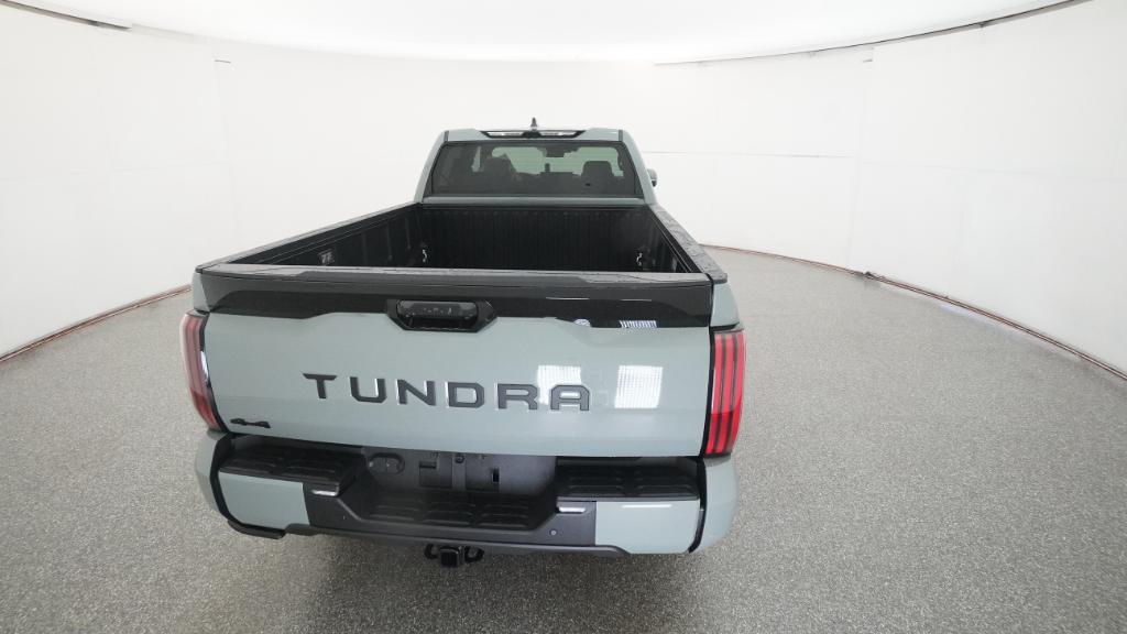 New 2026 Toyota Tundra Platinum 4D CrewMax Grade