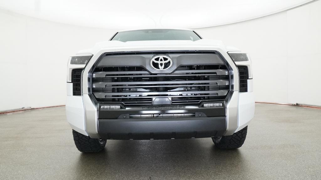 New 2026 Wind Chill Pearl <sup>1</sup> Toyota Tundra Limited image 3