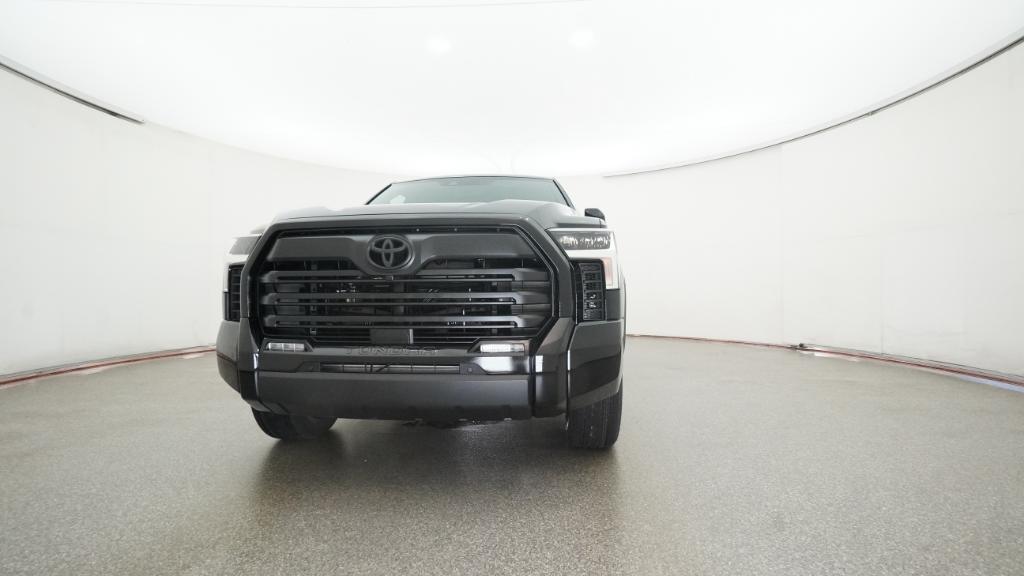 2026 Toyota Tundra Limited CrewMax photo 17