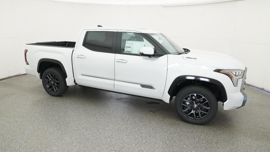 New 2026 Wind Chill Pearl <sup>1</sup> Toyota Tundra Platinum image 41