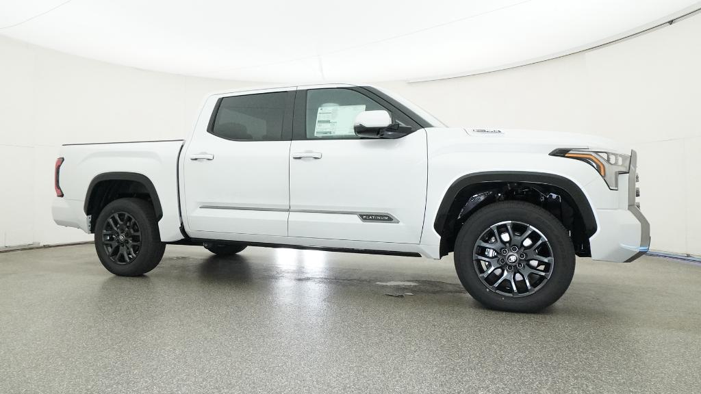 New 2026 Wind Chill Pearl <sup>1</sup> Toyota Tundra Platinum image 35