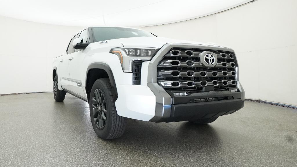 New 2026 Wind Chill Pearl <sup>1</sup> Toyota Tundra Platinum image 25