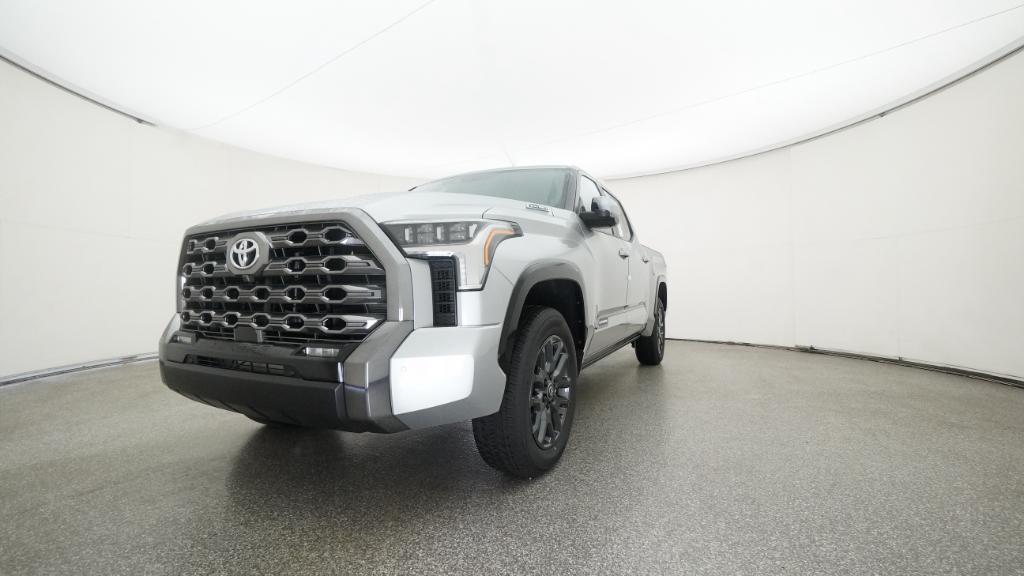 2026 Toyota Tundra Platinum CrewMax photo 4