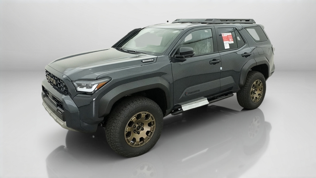 2026 Toyota 4Runner i-FORCE MAX 4Runner Trailhunter