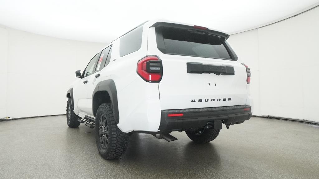 2025 Toyota 4Runner SR5 photo 15