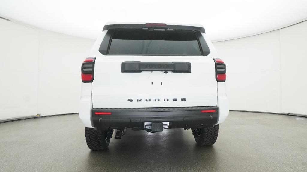 2025 Toyota 4Runner SR5 photo 17