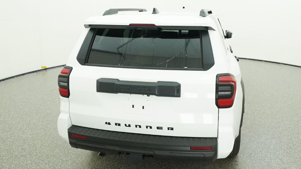 2026 Toyota 4Runner SR5 SUV Slide 8