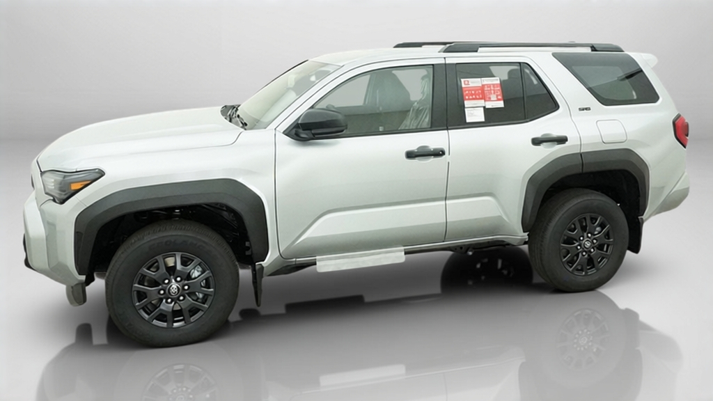 2026 Toyota 4Runner SR5 SUV Slide 3