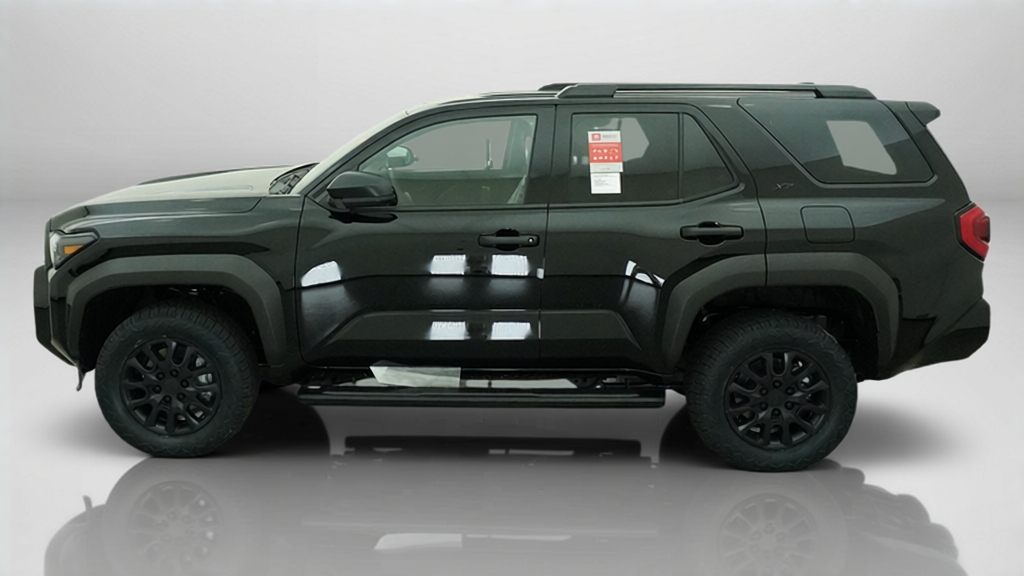 2026 Toyota 4Runner SR5 SUV Slide 4