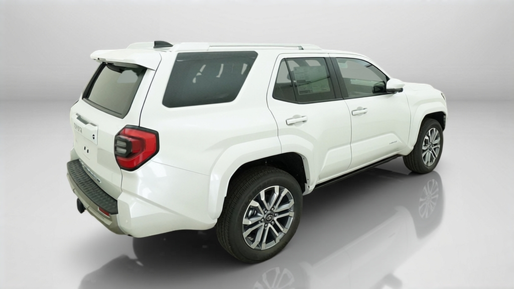 New 2026 Wind Chill Pearl <sup>1</sup> Toyota  Limited image 9