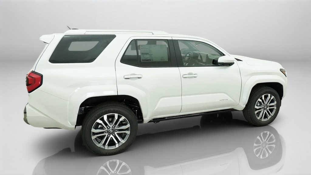 New 2026 Wind Chill Pearl <sup>1</sup> Toyota  Limited image 8