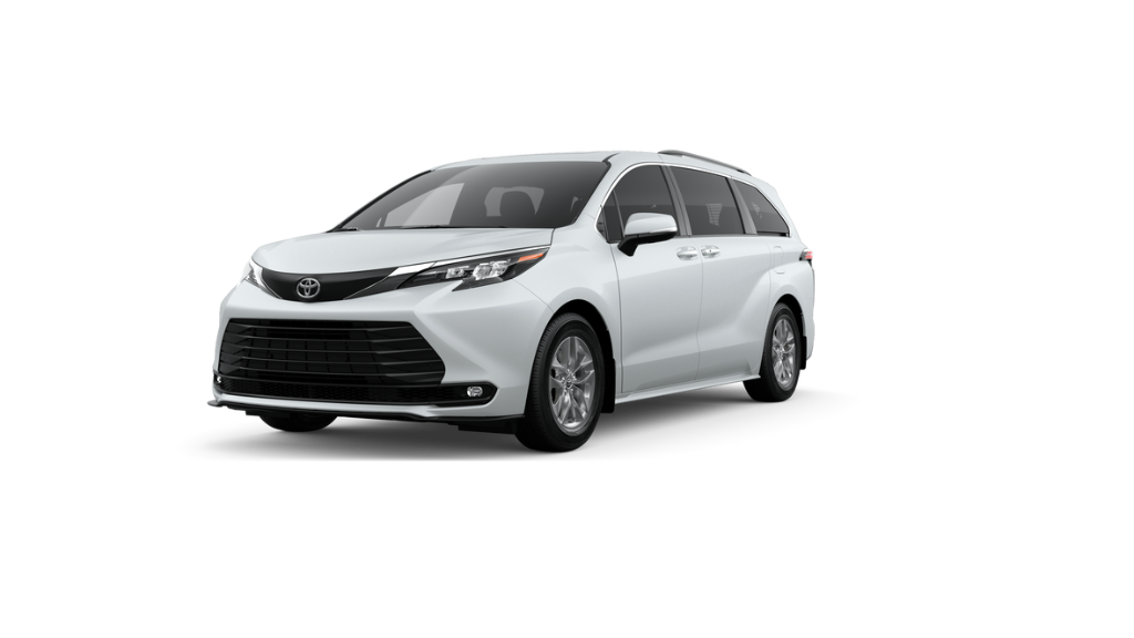 2026 Toyota Sienna XLE's photo